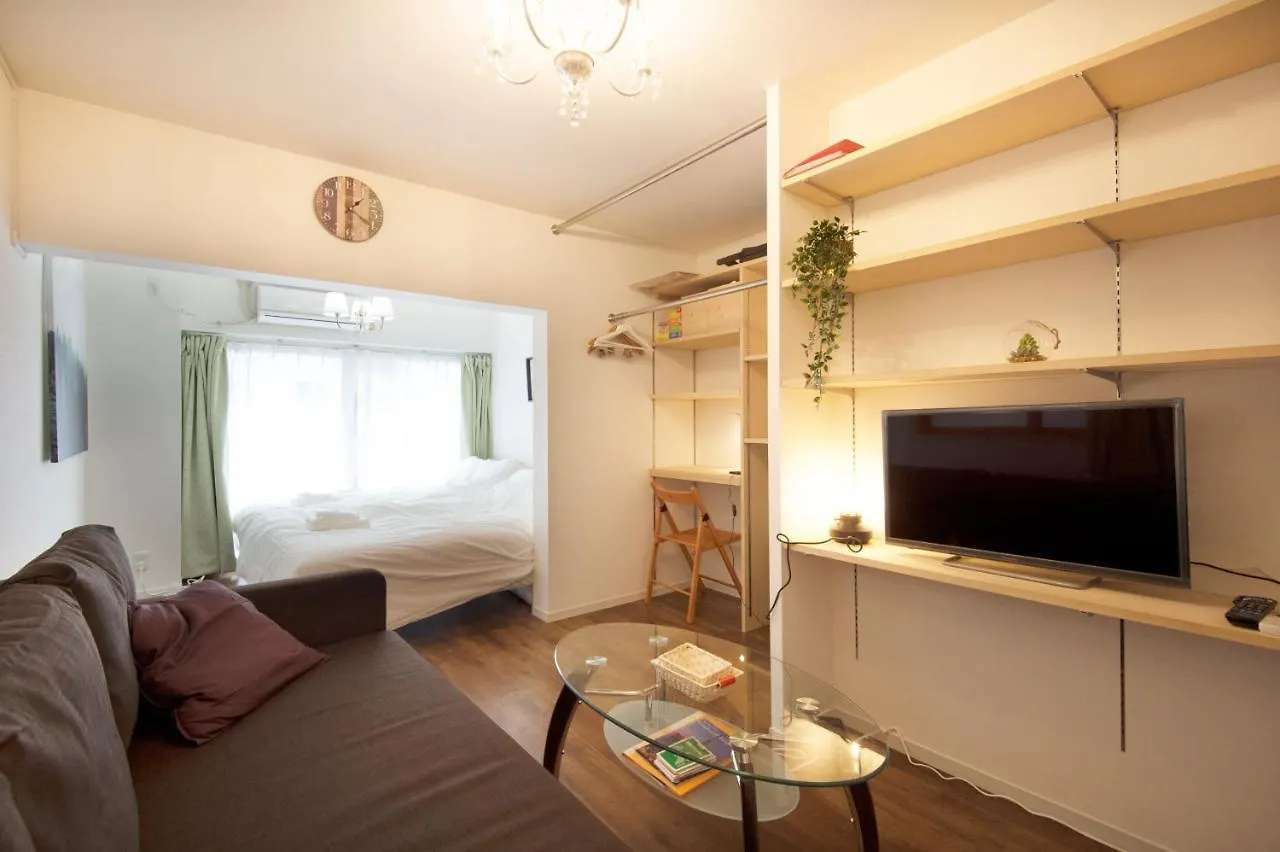 Roppongi Classyhouse902 Токио 0*,
